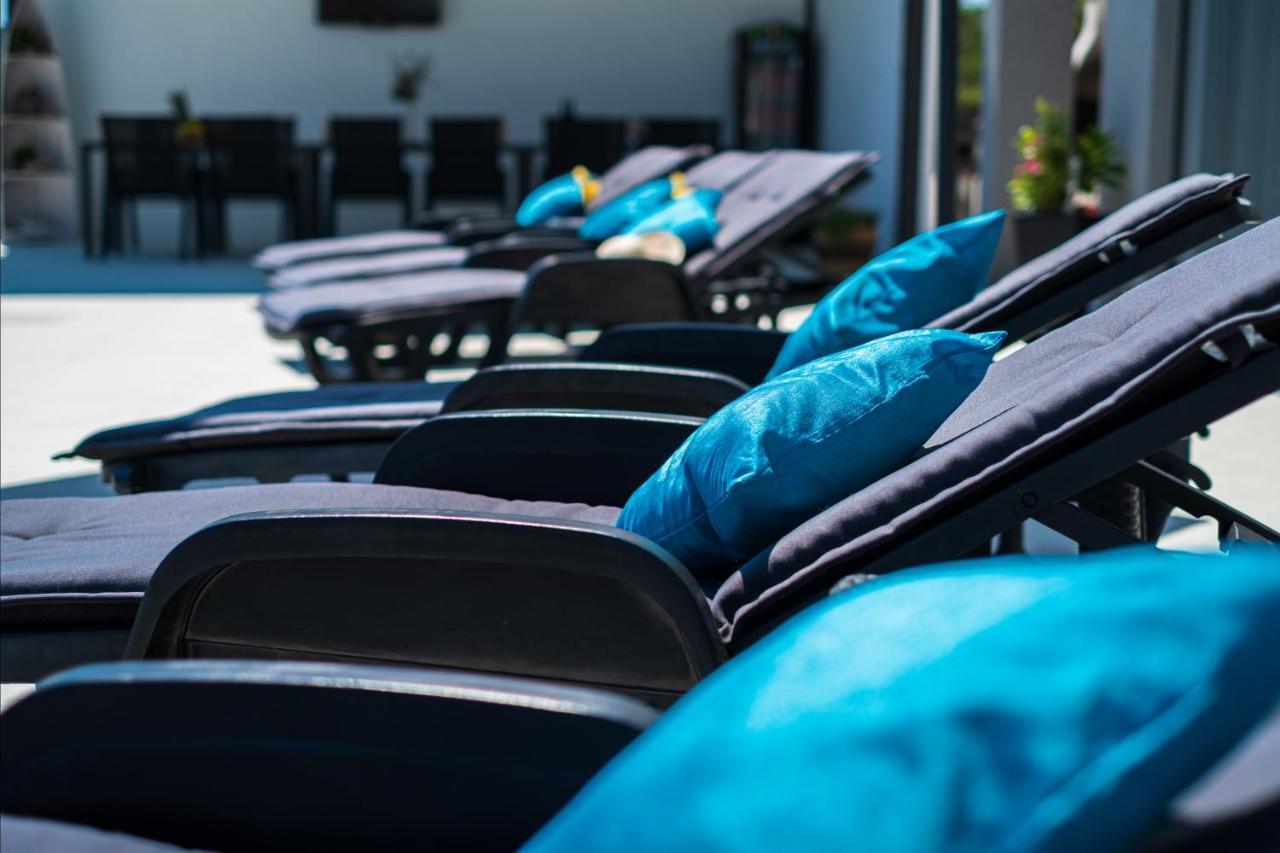 Villa Sky - Heating Pool Kaštel Novi エクステリア 写真