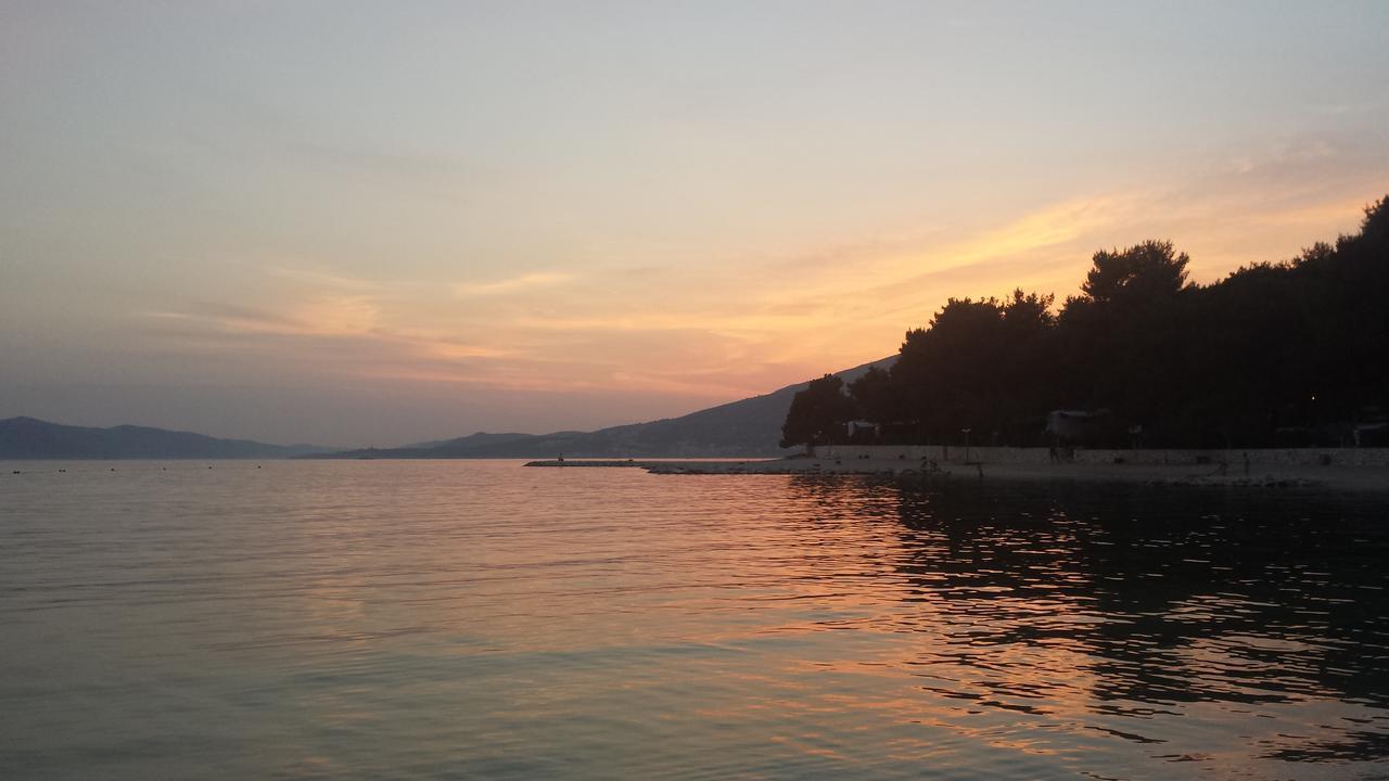 Villa Sky - Heating Pool Kaštel Novi エクステリア 写真